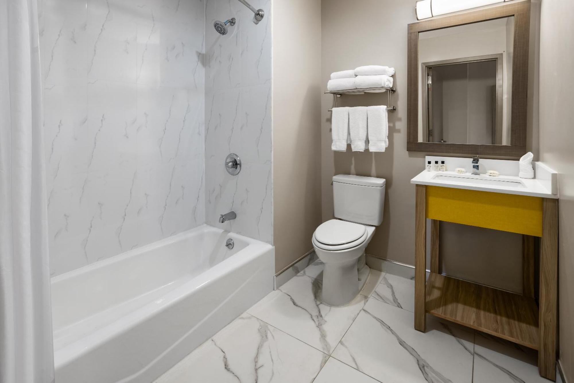 Days Inn By Wyndham Staten Island ニューヨーク エクステリア 写真