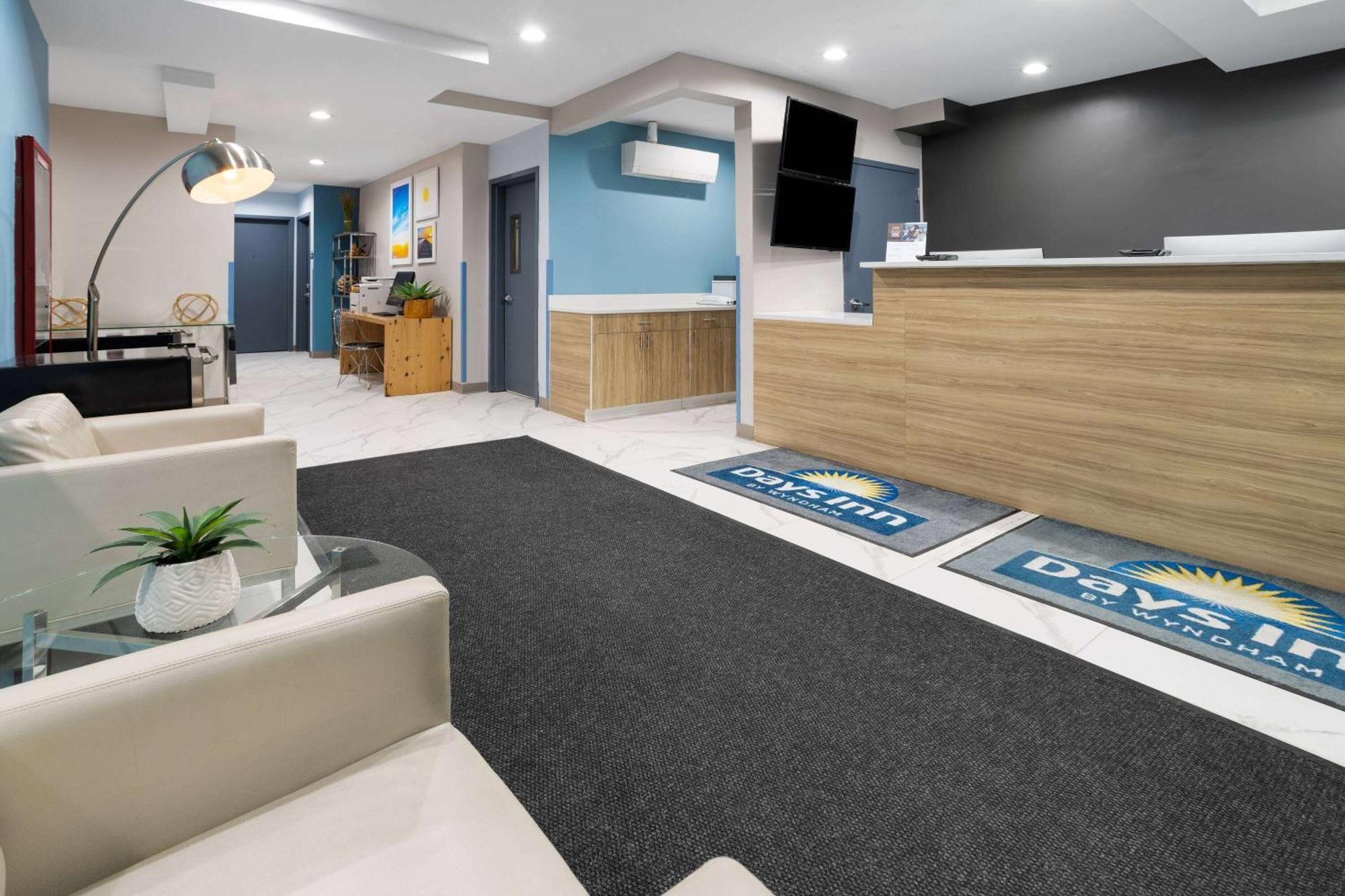 Days Inn By Wyndham Staten Island ニューヨーク エクステリア 写真