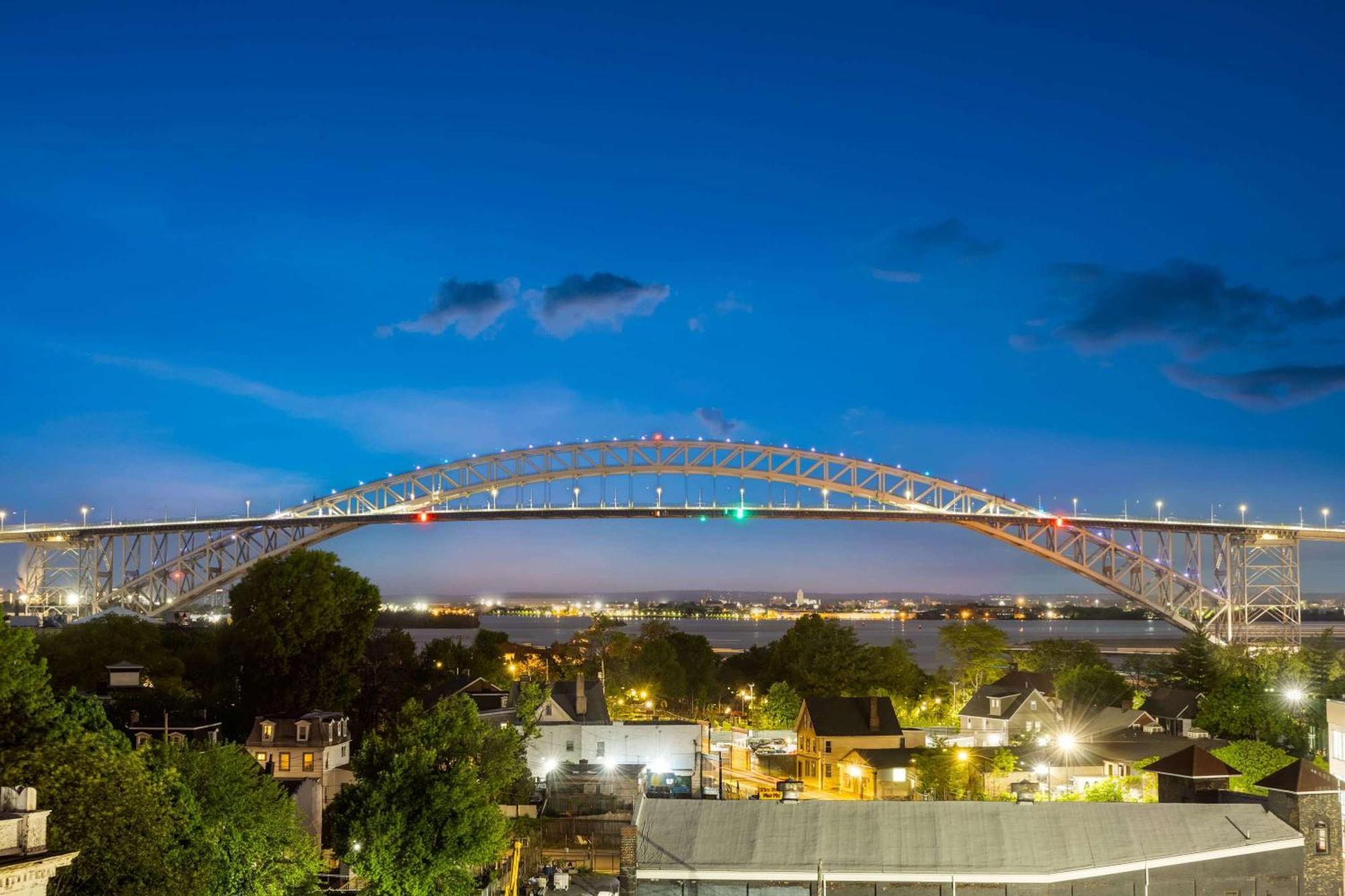 Days Inn By Wyndham Staten Island ニューヨーク エクステリア 写真